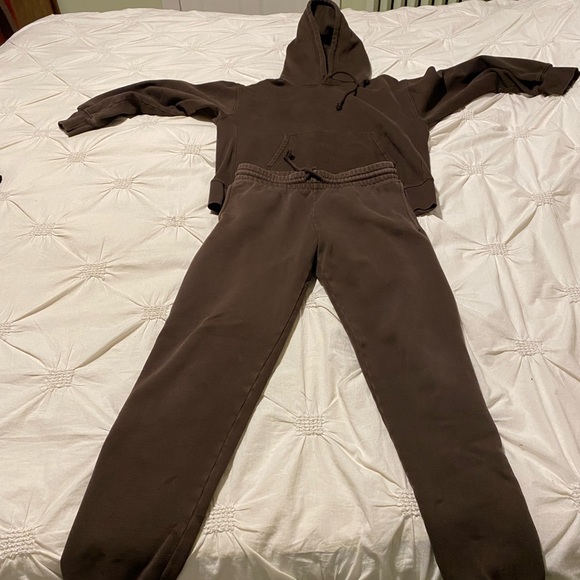 Ariztia Brown Matching Hoodie/ Sweat-pant set - Picture 2 of 4